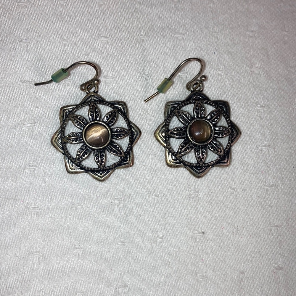 Old Earrings with Stone No Name
